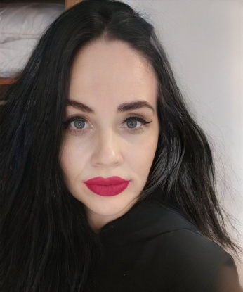💋 Живу в Москве и готова доставить вам незабываемые моменты эстетического и физического удовольствия. Мои услуги разнообразны и включают всевозможные эротические игры и фантазии. 💞 Обращайтесь ко мне, если вы цените красоту, страсть и нежность. Отзывы о моей работе говорят сами за себя - мои клиенты довольны и возвращаются ко мне снова и снова. 🌟 С удовольствием предоставлю вам фото для того, чтобы вы могли оценить мою привлекательность и озорной характер. 💃 Я гарантирую конфиденциальность и индивидуальный подход к каждому клиенту. Со мной вы познаете наслаждение и реальные ощущения, которые запомнятся на всю жизнь. Вам осталось лишь сделать шаг и встретиться со мной. Жду вас, чтобы предоставить вам незабываемые моменты наслаждения в Москве. 💫 Иванна