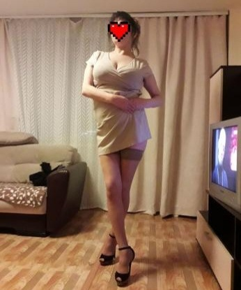 У меня есть все, чтобы сделать наше свидание незабываемым. 🔥 Моя страстная натура и умение удовлетворять ваши внутренние желания обеспечат нам незабываемый опыт. 💋 Пригласив меня, вы окунетесь в мир похоти и наслаждения. 🌟 Мои услуги на высшем уровне, и я готова удовлетворять самые сокровенные фантазии. 💦 Возможности моего тела бесконечны, и я готова подарить вам незабываемые моменты эстетического и сексуального наслаждения. 🌈 Убедитесь сами в моей красоте и привлекательности, просмотрев мои фото. 💯 Не забудьте прочитать мои отзывы, чтобы понять, насколько я могу сделать вас счастливыми. 🌸 Живу в Москве и готова стать вашим незабываемым ублажителем. Не теряйте времени и обращайтесь ко мне, чтобы окунуться в мир наслаждения и блаженства. 💋💫 Нелли